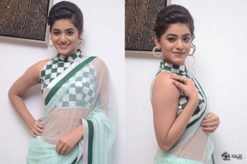 Yamini Bhasker At Kalamandir 6th Anniversary Celebrations